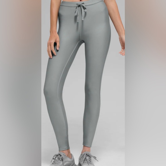 ALO YOGA AIRLIFT HIGH-WAIST LIGHT SPEED LEGGING - Picture 3 of 15